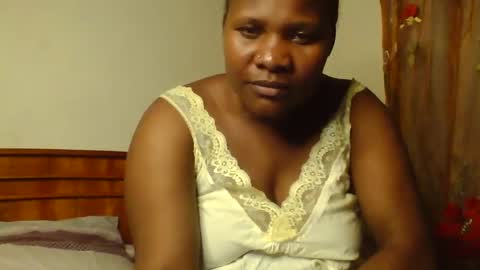 Snapshot of mwekas568403 chatting on 02.25.25 mwekas568403 online show from 02.25.25