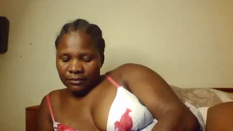 Snapshot of mwekas568403 chatting on 10.05.25 mwekas568403 online show from 10.05.25