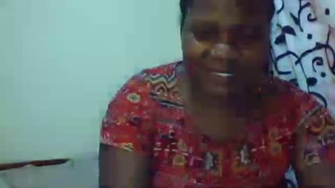 Snapshot of mwekas568403 chatting on 10.12.25 mwekas568403 online show from 10.12.25