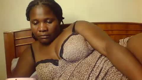 Snapshot of mwekas568403 chatting on 10.26.25 mwekas568403 online show from 10.26.25