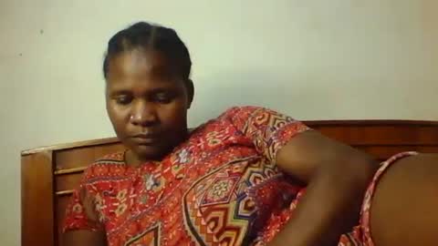 Snapshot of mwekas568403 chatting on 11.17.25 mwekas568403 online show from 11.17.25