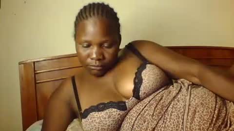 Snapshot of mwekas568403 chatting on 12.02.25 mwekas568403 online show from 12.02.25