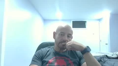 Snapshot of mworlton9 chatting on 09.09.25 Maximus online show from 09.09.25