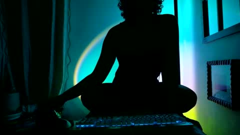 Snapshot of mx_anouk_divine chatting on 10.11.25 Mx. Anouk Divine online show from 10.11.25