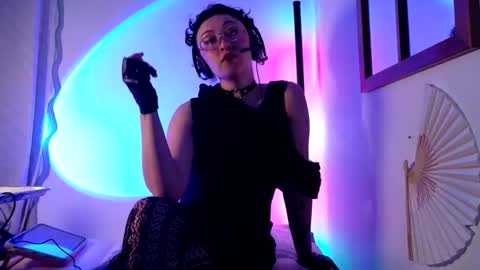 Snapshot of mx_anouk_divine chatting on 02.02.26 Mx. Anouk Divine online show from 02.02.26