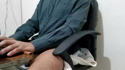 Snapshot of mx_sex_fun chatting on 10.14.25 mx_sex_fun online show from 10.14.25