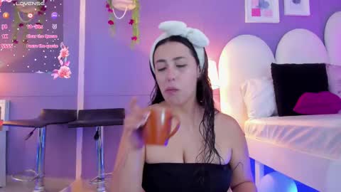 Snapshot of my_aleja_ chatting on 10.27.25 my_aleja_ online show from 10.27.25