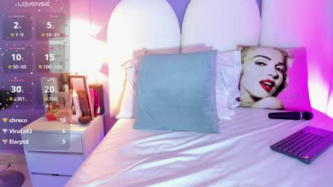 Snapshot of my_aleja_ chatting on 11.06.25 my_aleja_ online show from 11.06.25