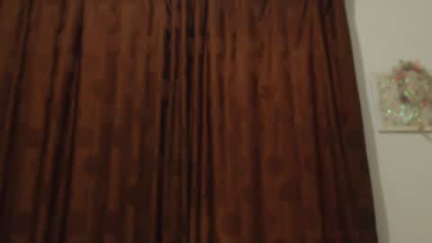     sara      i know you love me xoxox     online show from 09.13.25