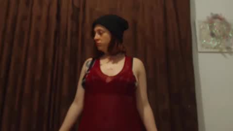     sara      i know you love me xoxox     online show from 09.27.25