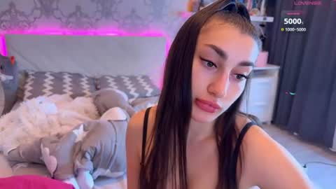 Naomi online show from 07.06.26