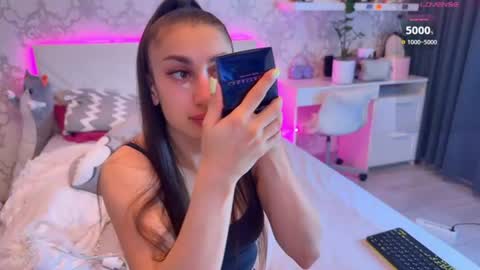 Naomi online show from 07.08.26