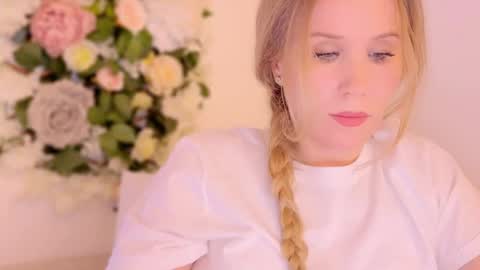 Mya-be Yours P online show from 01.02.25