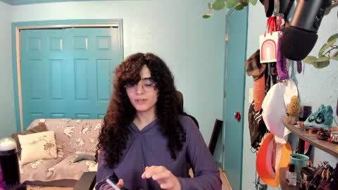 Snapshot of myceliummouse chatting on 04.09.26 Grace online show from 04.09.26