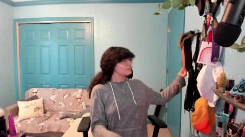 Snapshot of myceliummouse chatting on 04.15.26 Grace online show from 04.15.26