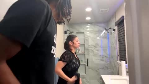 Snapshot of mycreamydreams chatting on 01.31.25 mycreamydreams online show from 01.31.25