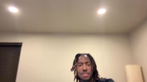 Snapshot of mycreamydreams chatting on 02.01.25 mycreamydreams online show from 02.01.25