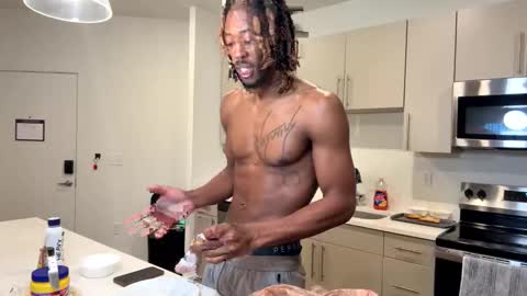 Snapshot of mycreamydreams chatting on 03.08.25 mycreamydreams online show from 03.08.25