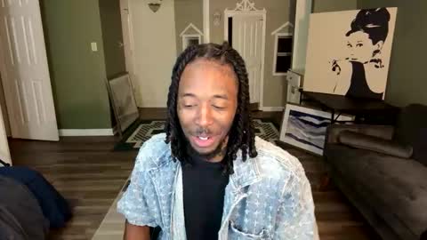 Snapshot of mycreamydreams chatting on 03.28.26 mycreamydreams online show from 03.28.26