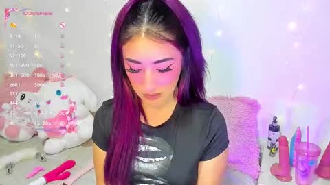 Snapshot of myeong_ chatting on 10.08.25 online show from 10.08.25