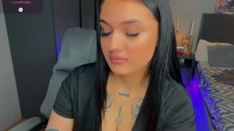 Snapshot of mygoddesshecate chatting on 04.25.26 Hecate online show from 04.25.26