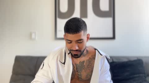 Myke esthetic online show from 03.02.25