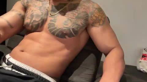 Myke esthetic online show from 10.17.25