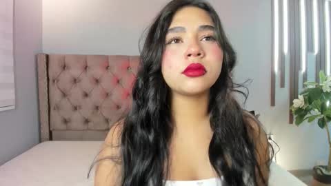 Snapshot of mylarossi chatting on 12.04.25 Rossi online show from 12.04.25