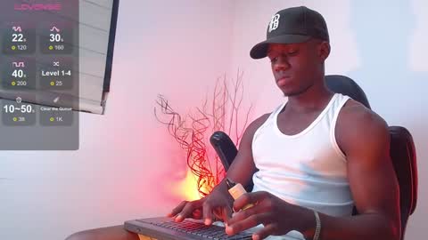 Snapshot of mylowallacee chatting on 01.22.25 Mylo Wallace online show from 01.22.25