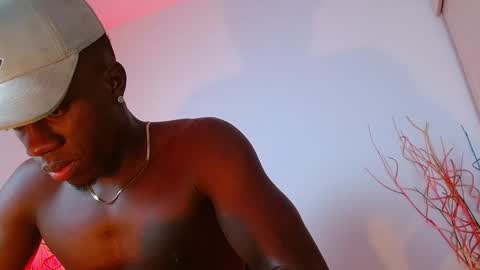 Snapshot of mylowallacee chatting on 02.04.25 Mylo Wallace online show from 02.04.25