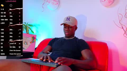 Snapshot of mylowallacee chatting on 02.22.25 Mylo Wallace online show from 02.22.25