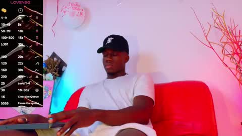 Snapshot of mylowallacee chatting on 03.09.25 Mylo Wallace online show from 03.09.25