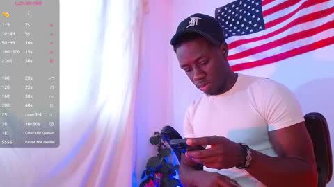 Snapshot of mylowallacee chatting on 10.10.25 Mylo Wallace online show from 10.10.25