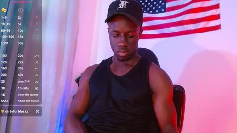 Snapshot of mylowallacee chatting on 11.10.25 Mylo Wallace online show from 11.10.25