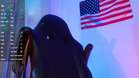 Snapshot of mylowallacee chatting on 12.01.25 Mylo Wallace online show from 12.01.25