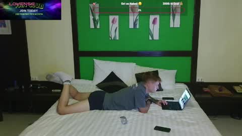 Snapshot of myloxcody chatting on 04.10.26 Mylo Cody online show from 04.10.26