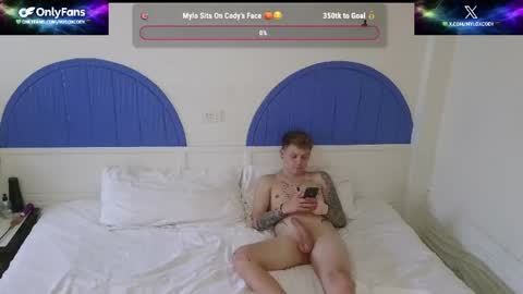 Snapshot of myloxcody chatting on 04.19.26 Mylo Cody online show from 04.19.26