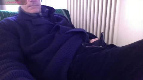 Bi sexy guy lovense hush is on private is open or password show tip if you like. online show from 01.13.25