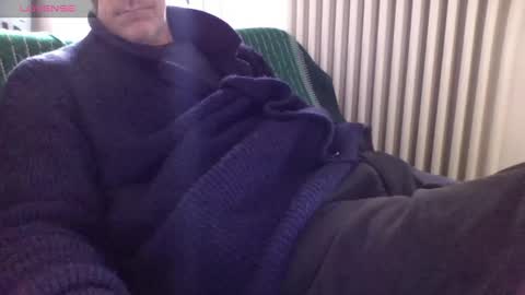 Bi sexy guy lovense hush is on private is open or password show tip if you like. online show from 01.21.25