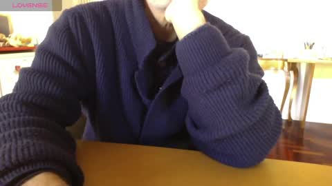 Bi sexy guy lovense hush is on private is open or password show tip if you like. online show from 02.03.25