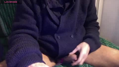 Bi sexy guy lovense hush is on private is open or password show tip if you like. online show from 02.09.25