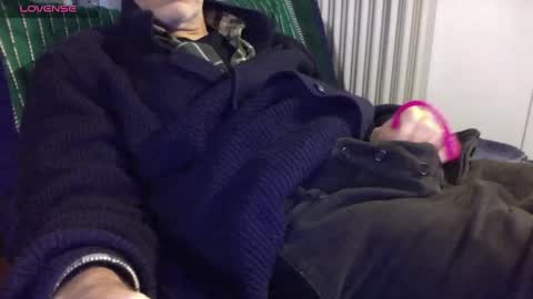 Bi sexy guy lovense hush is on private is open or password show tip if you like. online show from 02.27.25