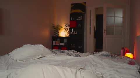 Snapshot of mynaughtynights chatting on 02.19.25 Sima online show from 02.19.25