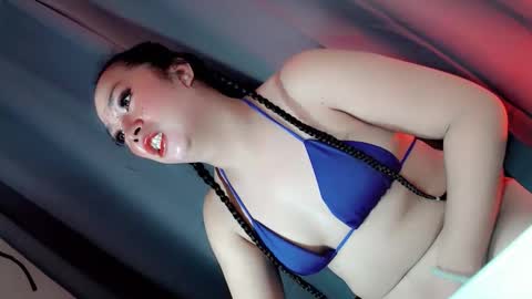 Snapshot of mysterious_kim chatting on 09.17.25 kimmy online show from 09.17.25