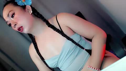 Snapshot of mysterious_kim chatting on 10.16.25 kimmy online show from 10.16.25