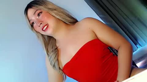 Snapshot of mysterious_kim chatting on 11.26.25 kimmy online show from 11.26.25