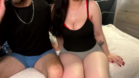 Snapshot of mysteriouspawg chatting on 02.15.26 Mysterious Couple online show from 02.15.26