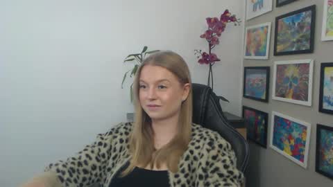Erica online show from 04.23.26