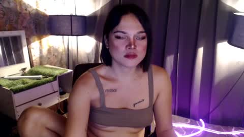 Snapshot of mysteryman_xxx chatting on 02.21.25 UR GIRL NEXTDOOR online show from 02.21.25