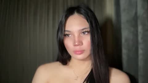 UR GIRL NEXTDOOR online show from 02.06.26